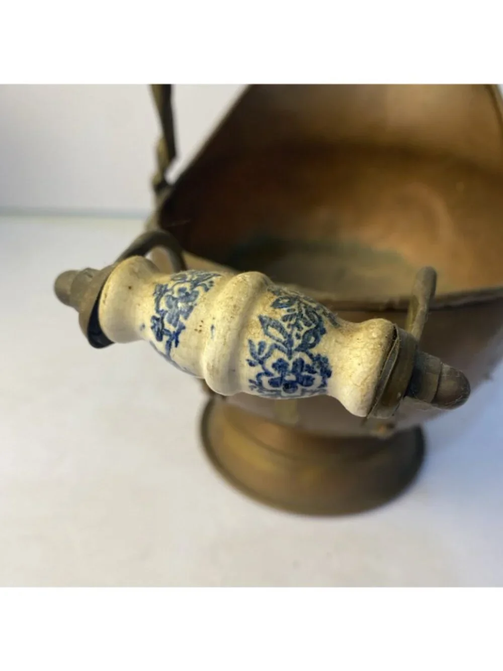 Vintage Copper Brass Coal Scuttle Bucket Delft Handle Lion Head Small